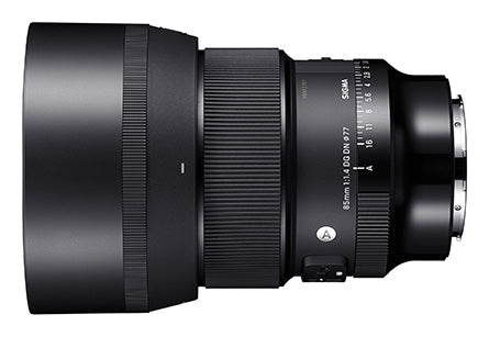 Sigma 85mm F1.4 Art lens with fast aperture and smooth bokeh for portrait photography